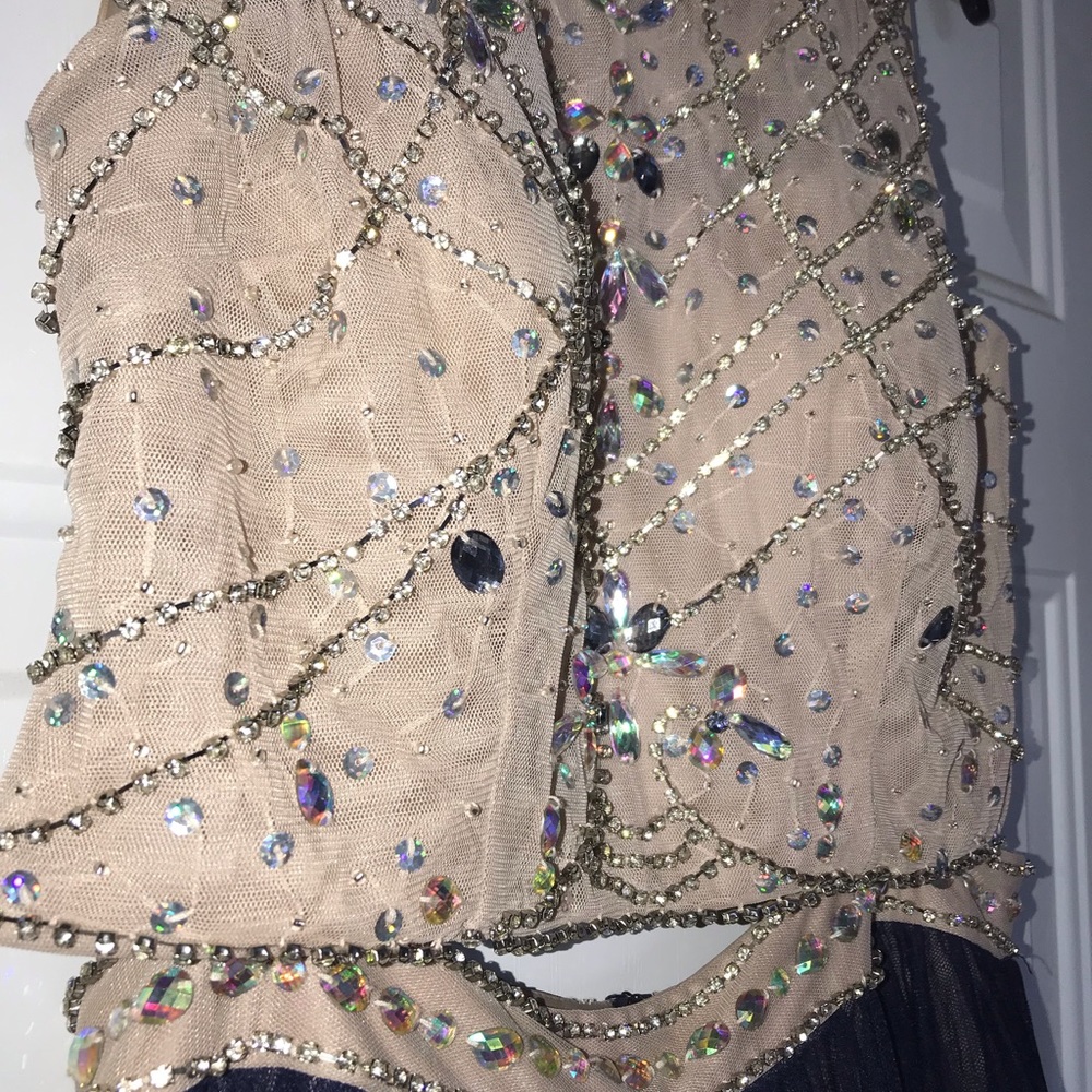 Prom Dress - Picture 4 of 4